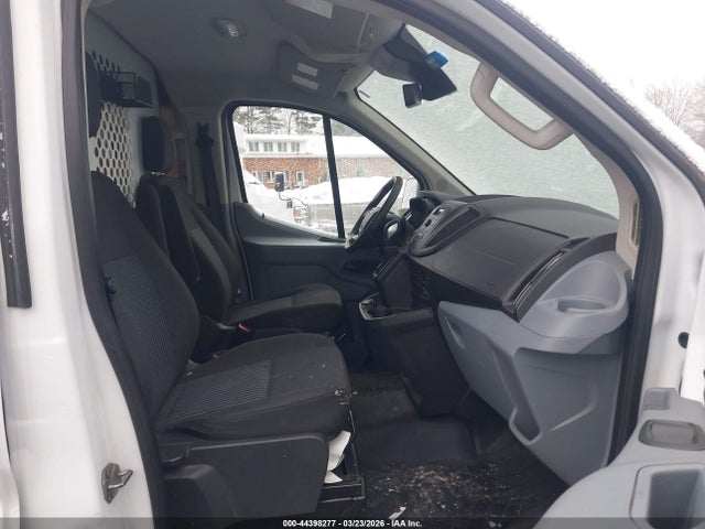 1FTYR1YM0KKA42200 Ford Transit-250