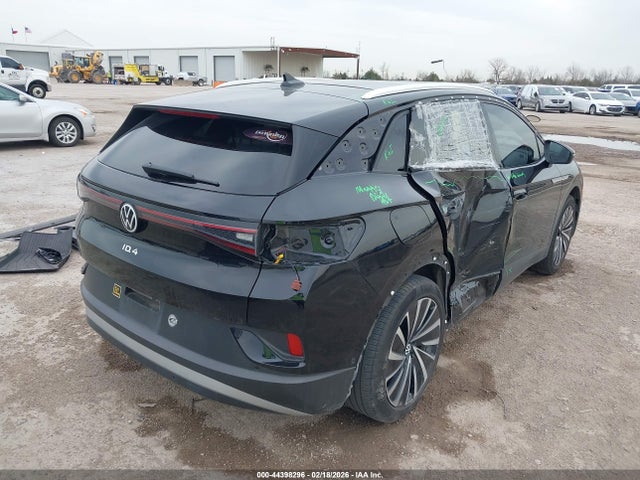 2023 VOLKSWAGEN ID.4 1V2FMPE88PC012376 Photo 3