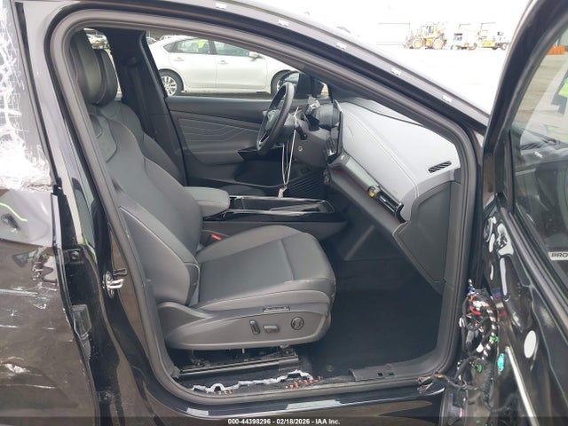 2023 VOLKSWAGEN ID.4 1V2FMPE88PC012376 Photo 4