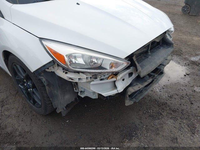 1FADP3K29GL340520 Ford FOCUS SE