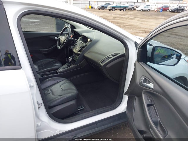 1FADP3K29GL340520 Ford FOCUS SE