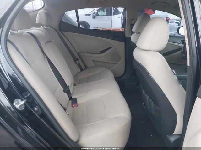 5XXGM4A77FG472788 KIA Optima Lx