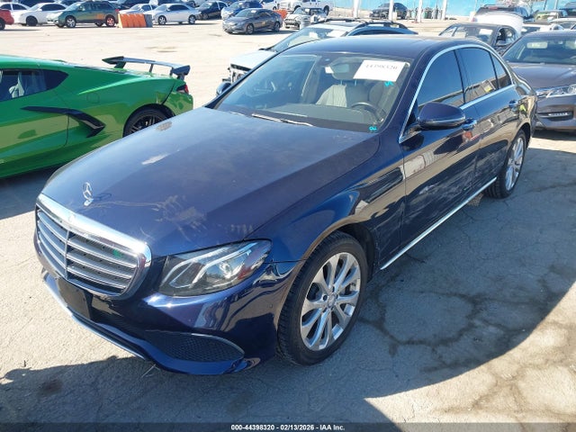 Mercedes-Benz E 300 2017 WDDZF4JB0HA127307 Image 2
