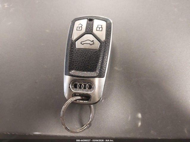 Продаж на аукціоні авто 2017 Audi Q7 3.0t Premium, vin: WA1LAAF73HD032279, номер лоту: 44398327