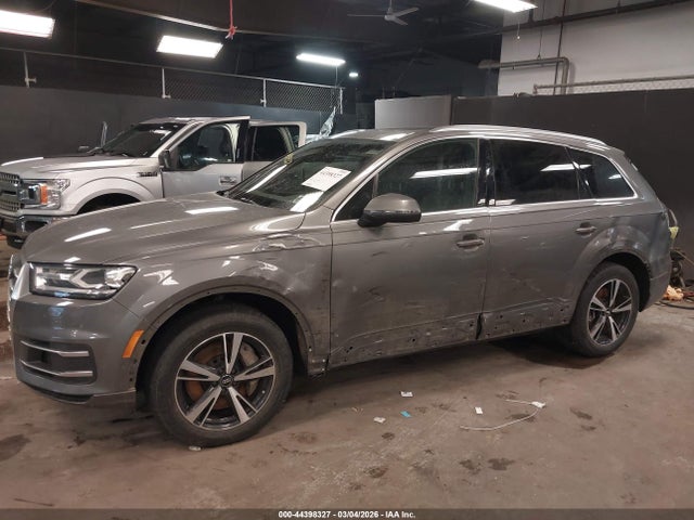Продаж на аукціоні авто 2017 Audi Q7 3.0t Premium, vin: WA1LAAF73HD032279, номер лоту: 44398327