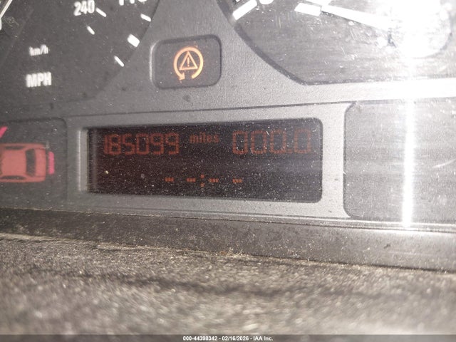Продаж на аукціоні авто 2000 Bmw 328i, vin: WBAAM5333YEJ40633, номер лоту: 44398342