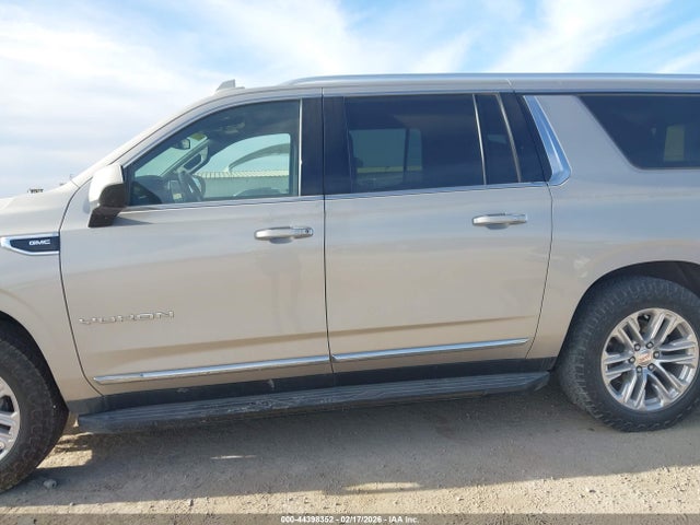 1GKS2GKD0NR309924 GMC Yukon Xl 4wd Slt