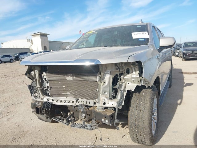 2022 GMC YUKON XL 1GKS2GKD0NR309924 Photo 5