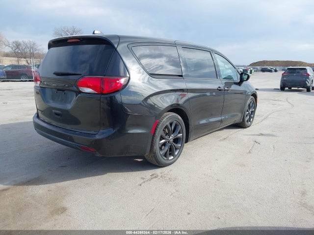 2020 Chrysler Pacifica Touring მანქანა იყიდება აუქციონზე, vin: 2C4RC1FG5LR109993, აუქციონის ნომერი: 44398364