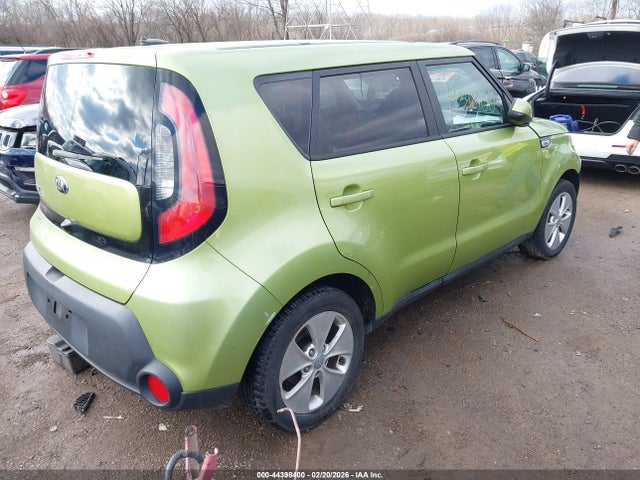 Продаж на аукціоні авто 2015 Kia Soul, vin: KNDJN2A28F7759738, номер лоту: 44398400