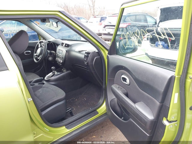 Продаж на аукціоні авто 2015 Kia Soul, vin: KNDJN2A28F7759738, номер лоту: 44398400