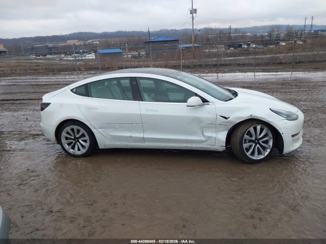 2019 Tesla Model 3 Long Range/mid Range/standard Range/standard Range Plus მანქანა იყიდება აუქციონზე, vin: 5YJ3E1EA3KF447822, აუქციონის ნომერი: 44398405
