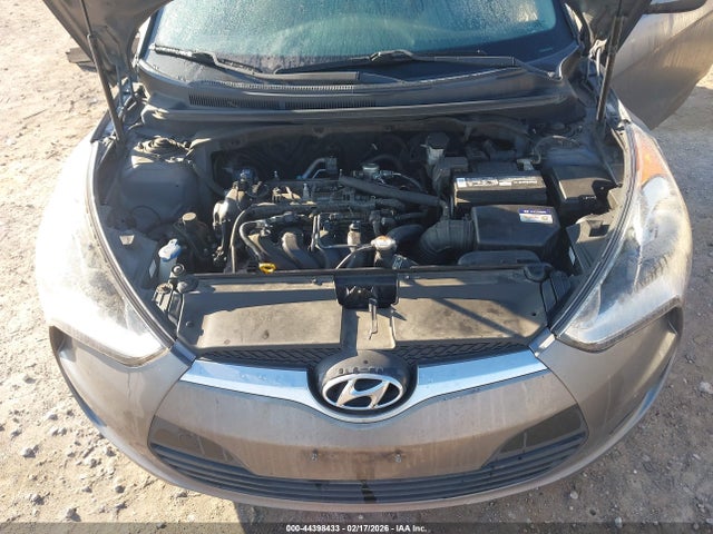 KMHTC6ADXGU276970 Hyundai Veloster