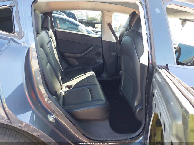 Продажа на аукционе авто 2022 Tesla Model Y Long Range Dual Motor All-wheel Drive, vin: 7SAYGDEE8NF341622, номер лота: 44398434