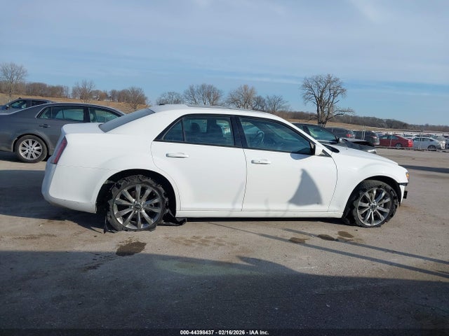 Продажа на аукционе авто 2014 Chrysler 300 300s, vin: 2C3CCAGG9EH365913, номер лота: 44398437