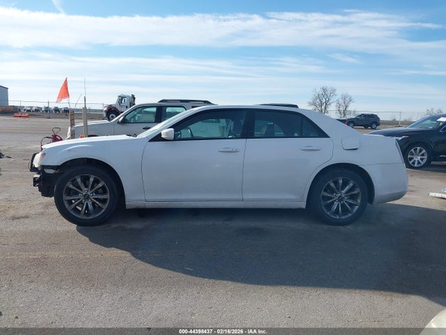 Продажа на аукционе авто 2014 Chrysler 300 300s, vin: 2C3CCAGG9EH365913, номер лота: 44398437