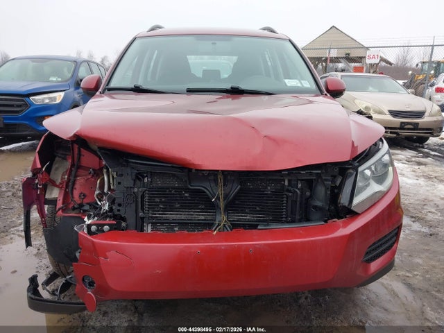 2015 Volkswagen Tiguan S მანქანა იყიდება აუქციონზე, vin: WVGBV7AX2FW081941, აუქციონის ნომერი: 44398495
