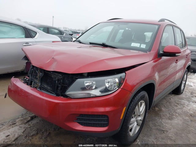 2015 Volkswagen Tiguan S მანქანა იყიდება აუქციონზე, vin: WVGBV7AX2FW081941, აუქციონის ნომერი: 44398495