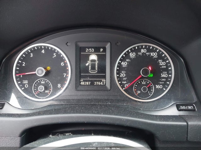 2015 Volkswagen Tiguan S მანქანა იყიდება აუქციონზე, vin: WVGBV7AX2FW081941, აუქციონის ნომერი: 44398495