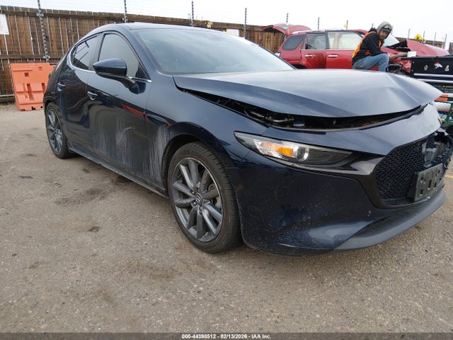 2019 MAZDA MAZDA3 JM1BPBMMXK1130121