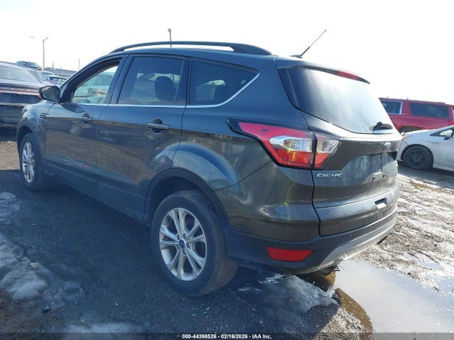 44398526 :رقم المزاد ، 1FMCU0GD5JUD42852 vin ، 2018 Ford Escape Se مزاد بيع
