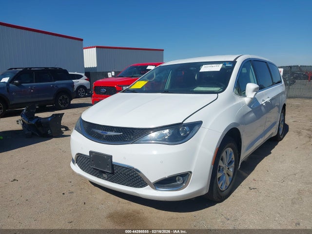 2019 Chrysler Pacifica Touring Plus მანქანა იყიდება აუქციონზე, vin: 2C4RC1FG5KR610154, აუქციონის ნომერი: 44398555
