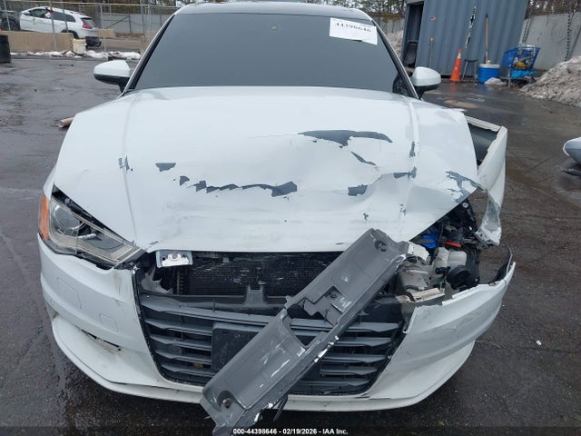 2016 AUDI A3 WAUB8GFF3G1042749 Photo 5