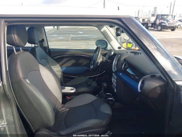 2008 MINI COOPER S WMWMF73578TV33938 Photo 4