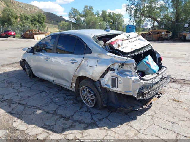 Toyota Corolla Hybrid Le 2022 JTDEAMDE8NJ048802 Image 3