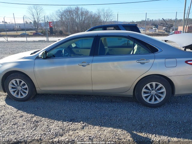 4T1BF1FK1HU356852 Toyota CAMRY LE