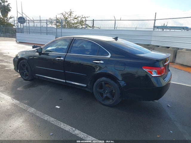 2011 LEXUS ES 350 JTHBK1EG4B2462713 Photo 2