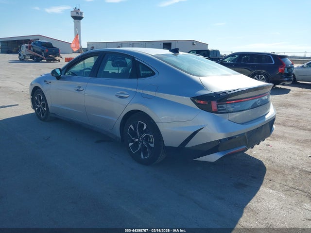 2025 HYUNDAI SONATA KMHL64JA9SA478534 Photo 2