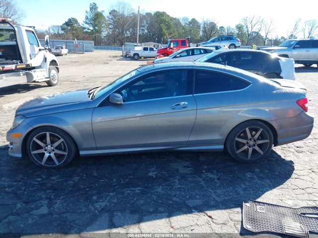 44398808 :رقم المزاد ، WDDGJ4HB5FG393993 vin ، 2015 Mercedes-benz C 250 مزاد بيع
