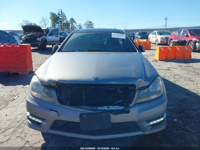 44398808 :رقم المزاد ، WDDGJ4HB5FG393993 vin ، 2015 Mercedes-benz C 250 مزاد بيع