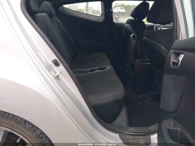 Hyundai Veloster Value Edition 2017 KMHTC6AD5HU322920 Image 8