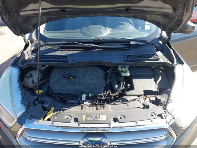 1FMCU0GD0HUE96864 Ford ESCAPE SE