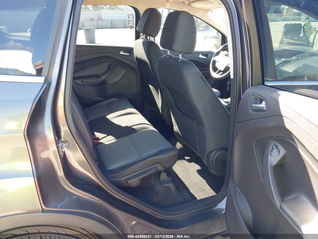 1FMCU0GD0HUE96864 Ford ESCAPE SE