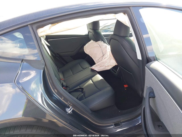 44398830 :رقم المزاد ، 5YJ3E1EA1SF030974 vin ، 2025 Tesla Model 3 Long Range Rear-wheel Drive/standard Rear-wheel Drive مزاد بيع