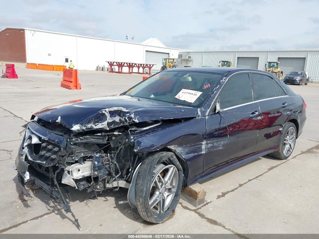 44398846 :رقم المزاد ، WDDHF8JB8GB325810 vin ، 2016 Mercedes-benz E 350 4matic مزاد بيع