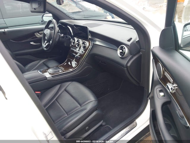 2020 Mercedes-benz Glc 300 4matic მანქანა იყიდება აუქციონზე, vin: W1N0G8EB0LF823560, აუქციონის ნომერი: 44398853
