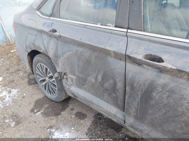 2019 Volkswagen Jetta 1.4t Sel მანქანა იყიდება აუქციონზე, vin: 3VWE57BU5KM083423, აუქციონის ნომერი: 44398861