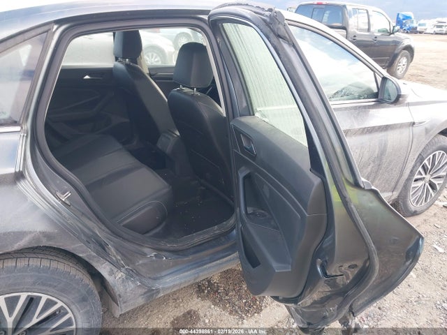 2019 Volkswagen Jetta 1.4t Sel მანქანა იყიდება აუქციონზე, vin: 3VWE57BU5KM083423, აუქციონის ნომერი: 44398861