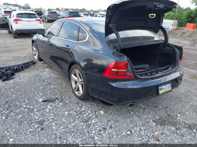 LVY982MK1JP029130 Volvo S90 T5 Momentum