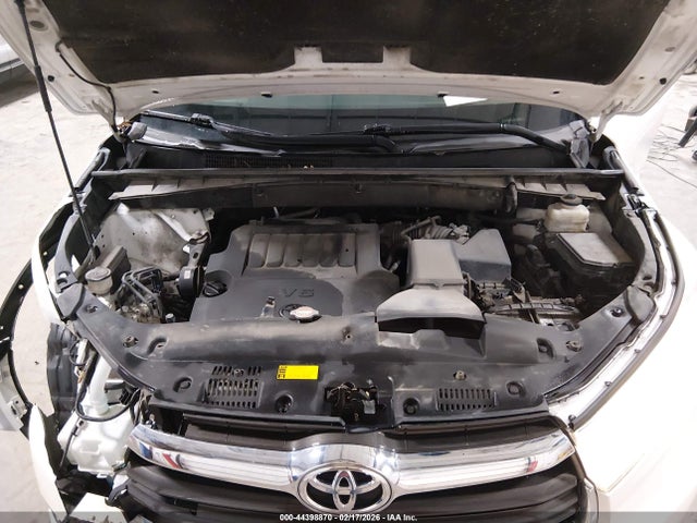 5TDJKRFH1FS212895 Toyota Highlander Xle V6