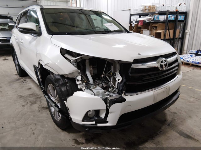 5TDJKRFH1FS212895 Toyota Highlander Xle V6