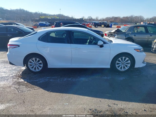 Aukcja sprzedaży 2020 Toyota Camry Le, vin: 4T1C11AK2LU876920, numer aukcji: 44398898
