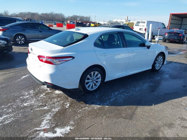 Aukcja sprzedaży 2020 Toyota Camry Le, vin: 4T1C11AK2LU876920, numer aukcji: 44398898