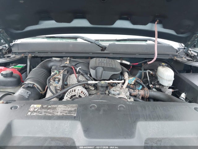 44398937 :رقم المزاد ، 1GTHK23618F210480 vin ، 2008 Gmc Sierra 2500hd Sle2 مزاد بيع