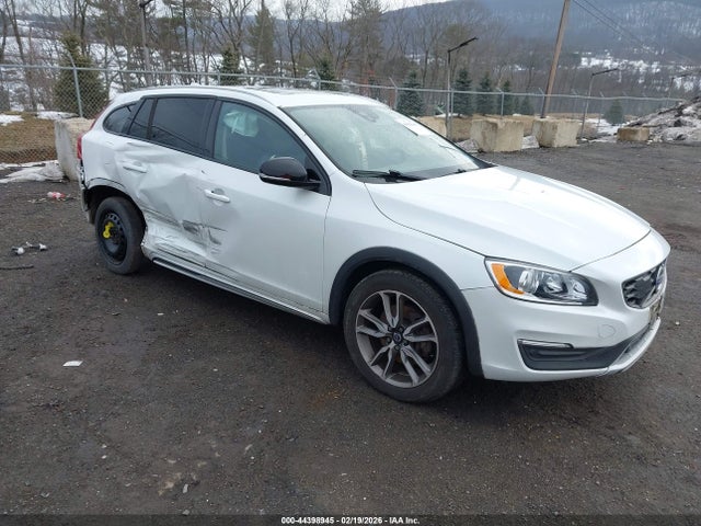 2018 VOLVO V60 CROSS COUNTRY YV440MWK5J2057699