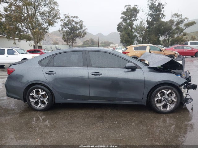 3KPF24AD9KE083998 KIA Forte Lxs
